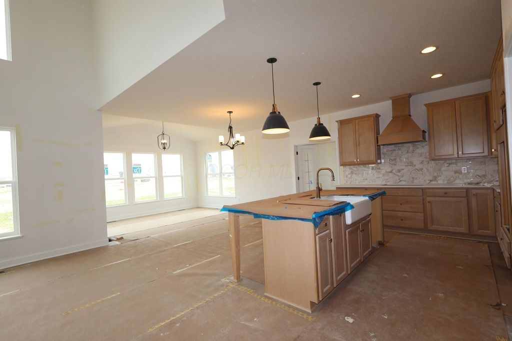 Photo of 377 Fawn Valley Place, Galena, OH 43021 (MLS # 226010144)