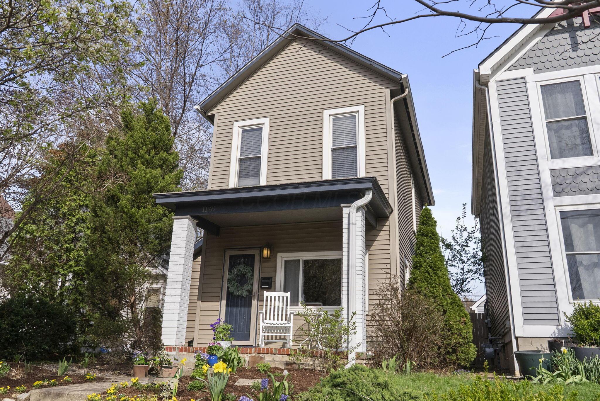 1176 Perry Street 1176