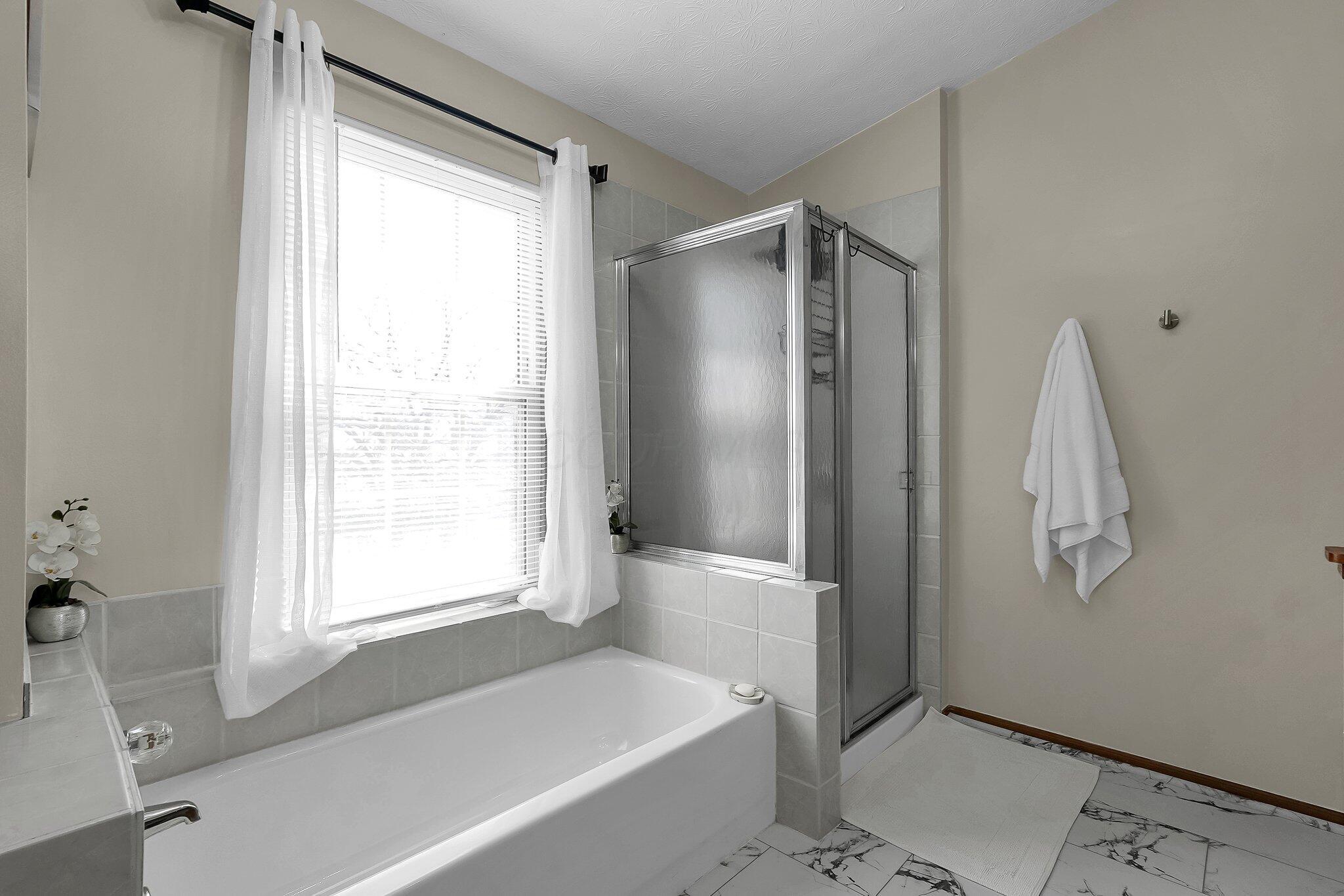 5083 Renmill Drive, Hilliard, Ohio image 21