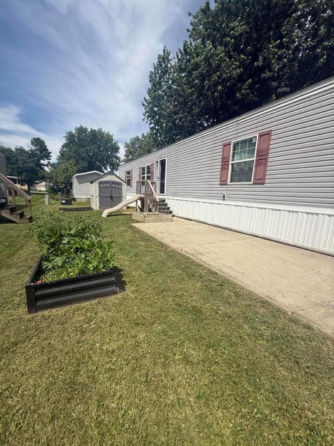 Photo of 5965 Harrisburg Georgesville Road 102 #102, Darbydale, OH 43123 (MLS # 226021844)