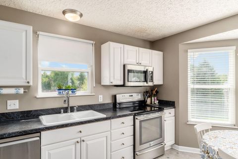 Tiny photo for 435 Vanderbuilt Street, Pickerington, OH 43147 (MLS # 226015751)