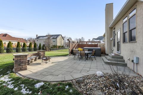 Tiny photo for 13772 Violet Meadows Avenue, Pickerington, OH 43147 (MLS # 225045194)