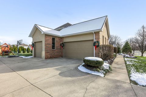 Tiny photo for 13772 Violet Meadows Avenue, Pickerington, OH 43147 (MLS # 225045194)