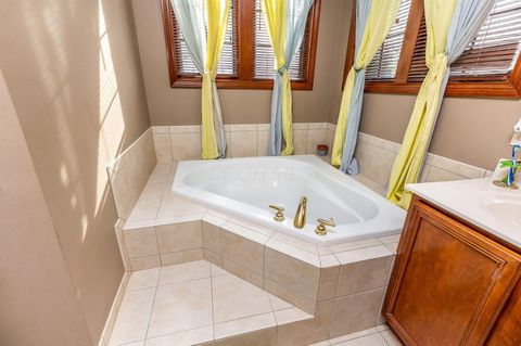 Tiny photo for 13772 Violet Meadows Avenue, Pickerington, OH 43147 (MLS # 225045194)