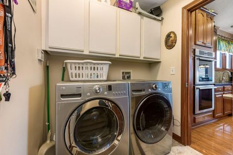 Tiny photo for 13772 Violet Meadows Avenue, Pickerington, OH 43147 (MLS # 225045194)