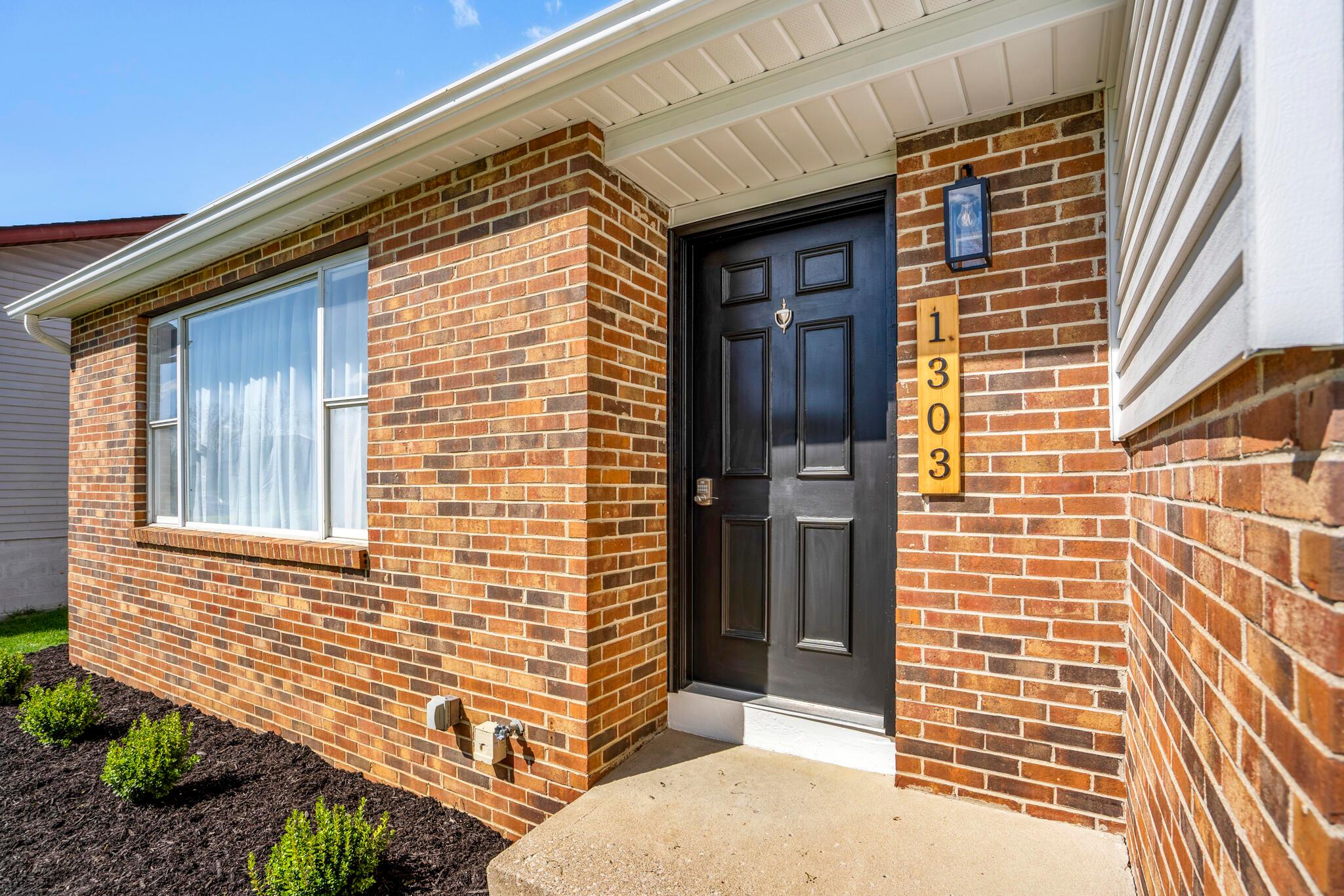 1303 Addison Drive, Reynoldsburg, Ohio image 3