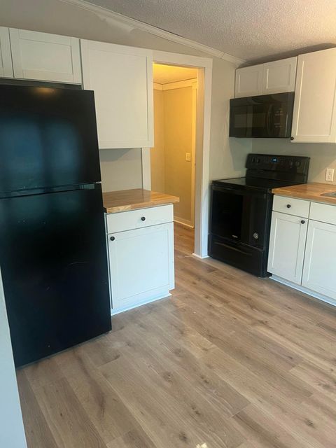 Tiny photo for 1086 Thornton Spung Road, Kingston, OH 45644 (MLS # 225037660)