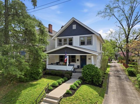 Photo of 213 E Blake Avenue, Columbus, OH 43202 (MLS # 226012318)