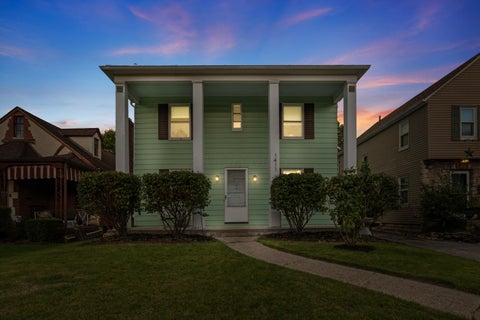 Photo of 1411 S Champion Avenue, Columbus, OH 43206 (MLS # 226031542)