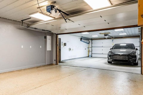 Tiny photo for 122 W North Broadway Street, Columbus, OH 43214 (MLS # 226036252)