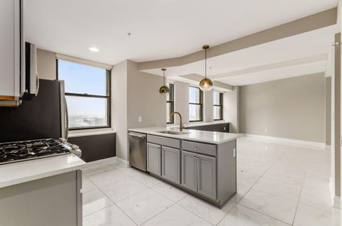 Photo of 50 W Broad Street 2101 #2101, Columbus, OH 43215 (MLS # 226001610)