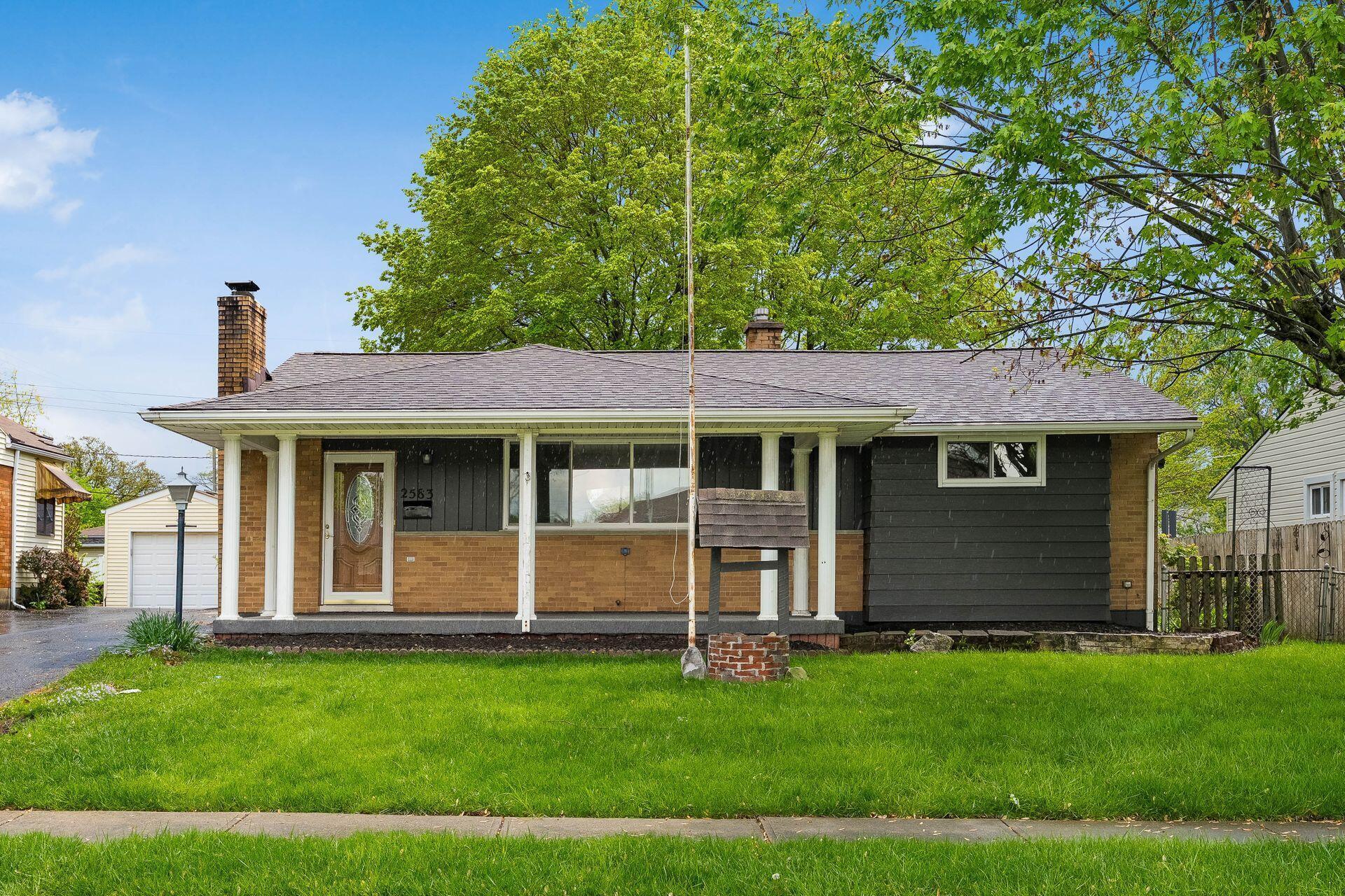 2583 Kingston Avenue, Grove City, Ohio image 1