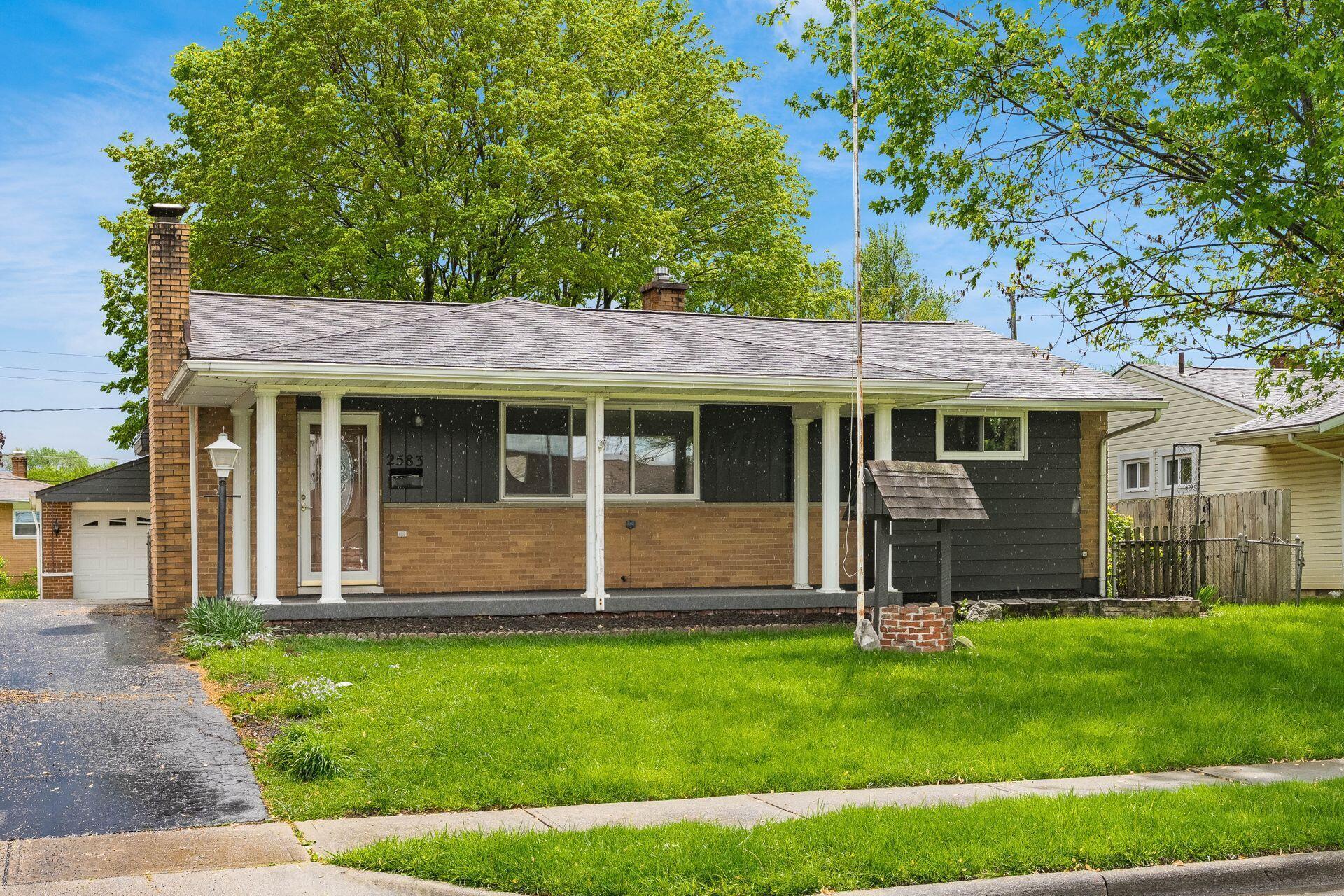 2583 Kingston Avenue, Grove City, Ohio image 2