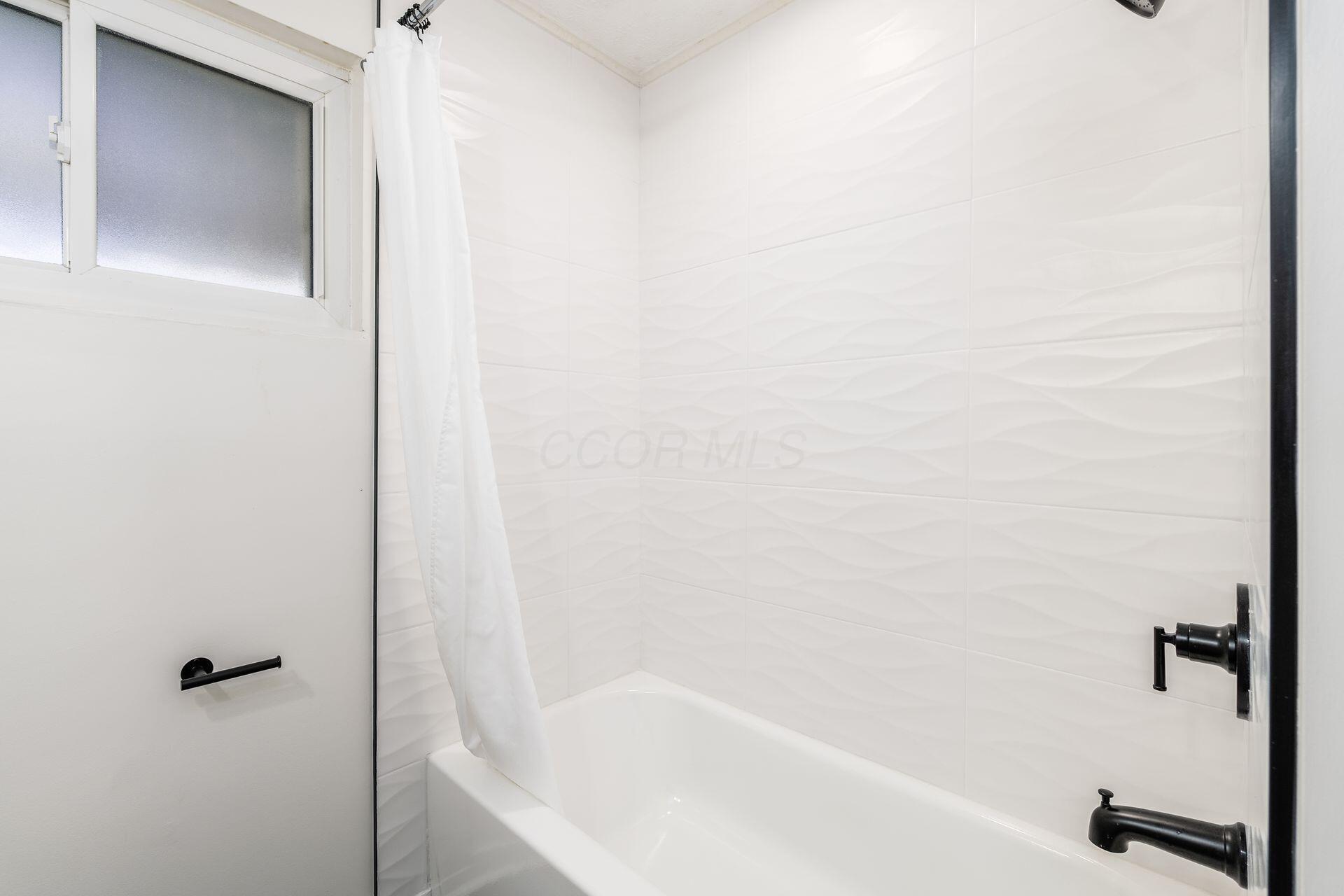 2583 Kingston Avenue, Grove City, Ohio image 19
