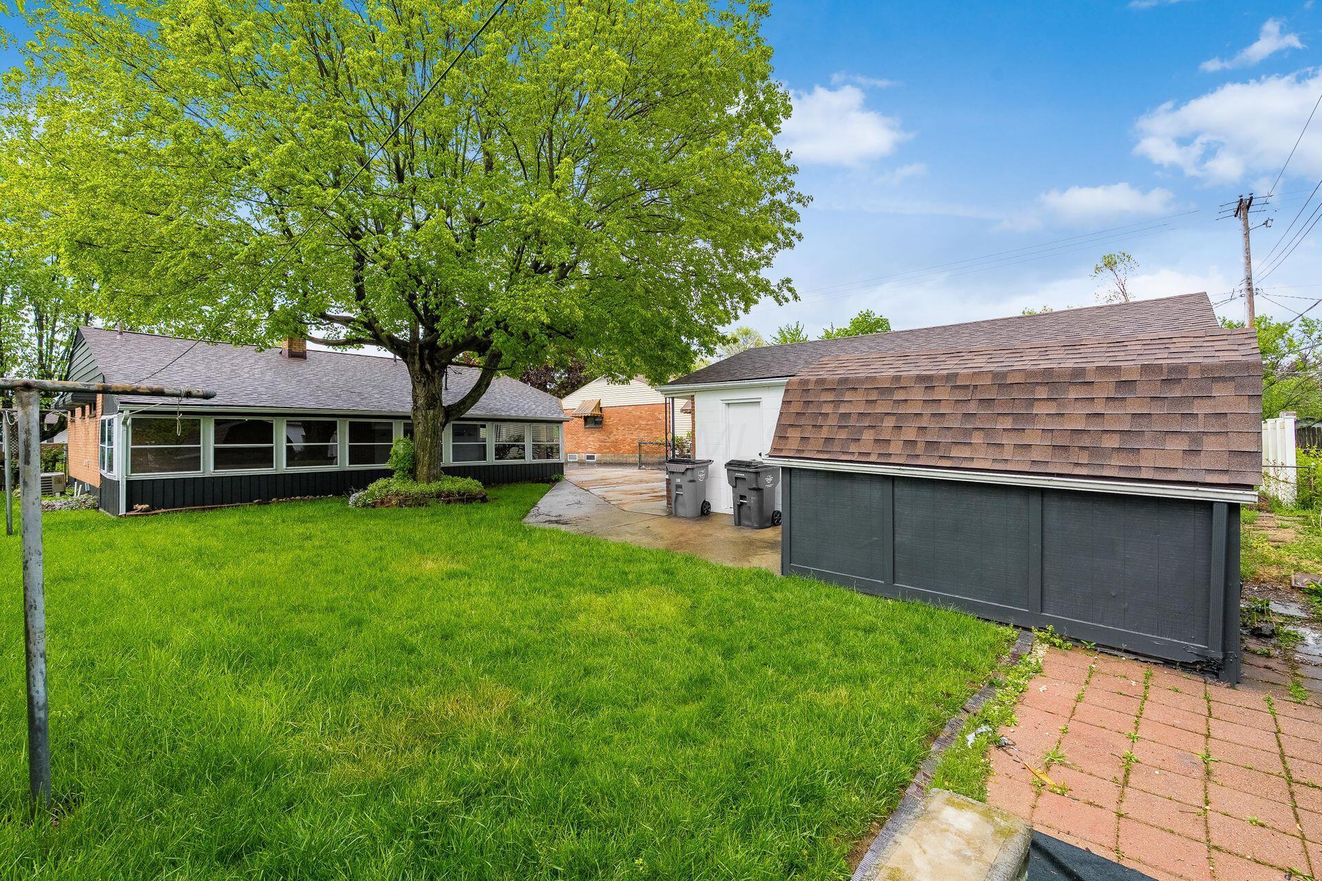 2583 Kingston Avenue, Grove City, Ohio image 49