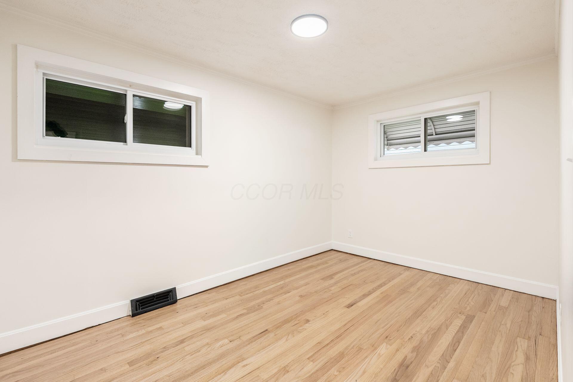 2583 Kingston Avenue, Grove City, Ohio image 16