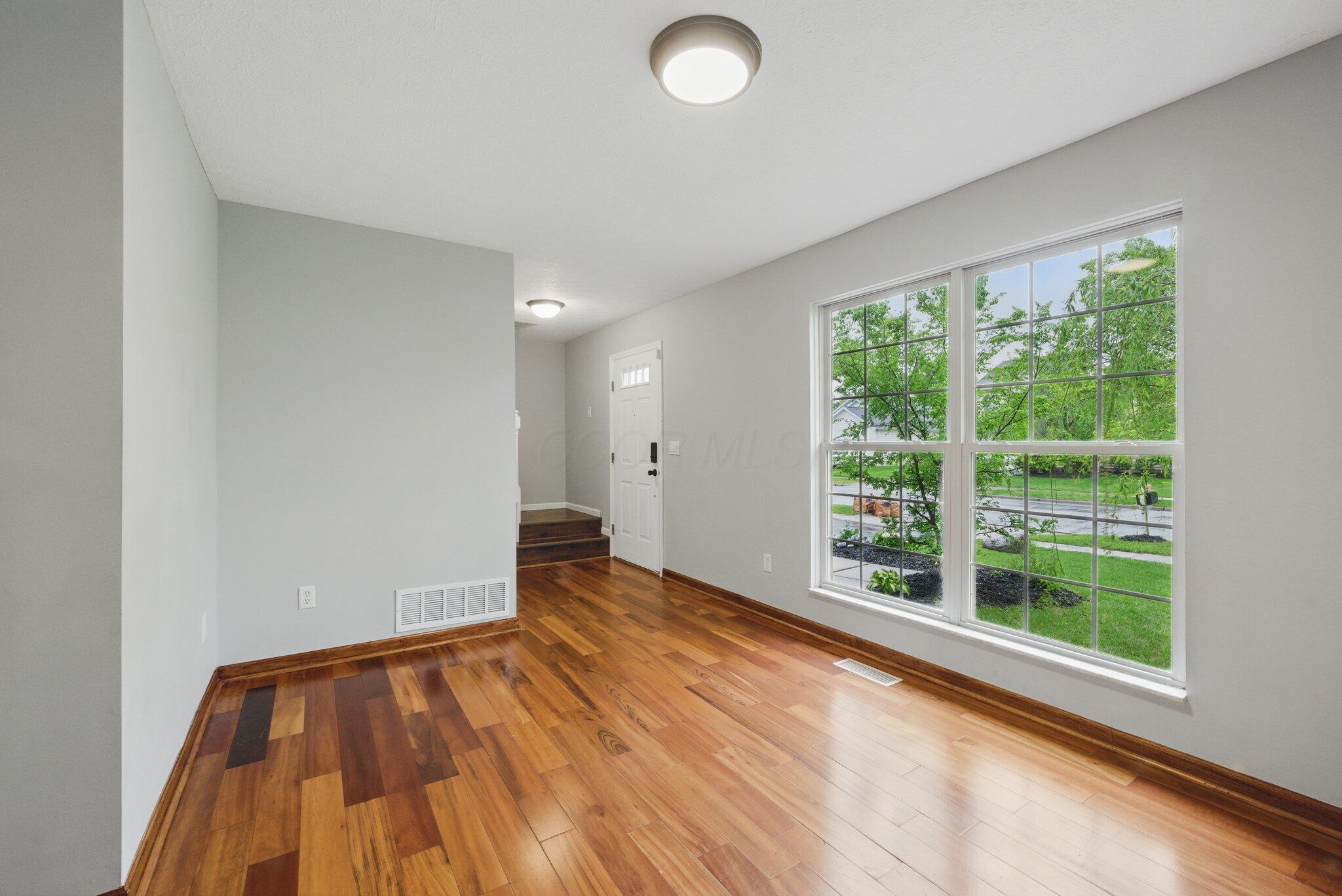 2632 Westrock Drive, Hilliard, Ohio image 7