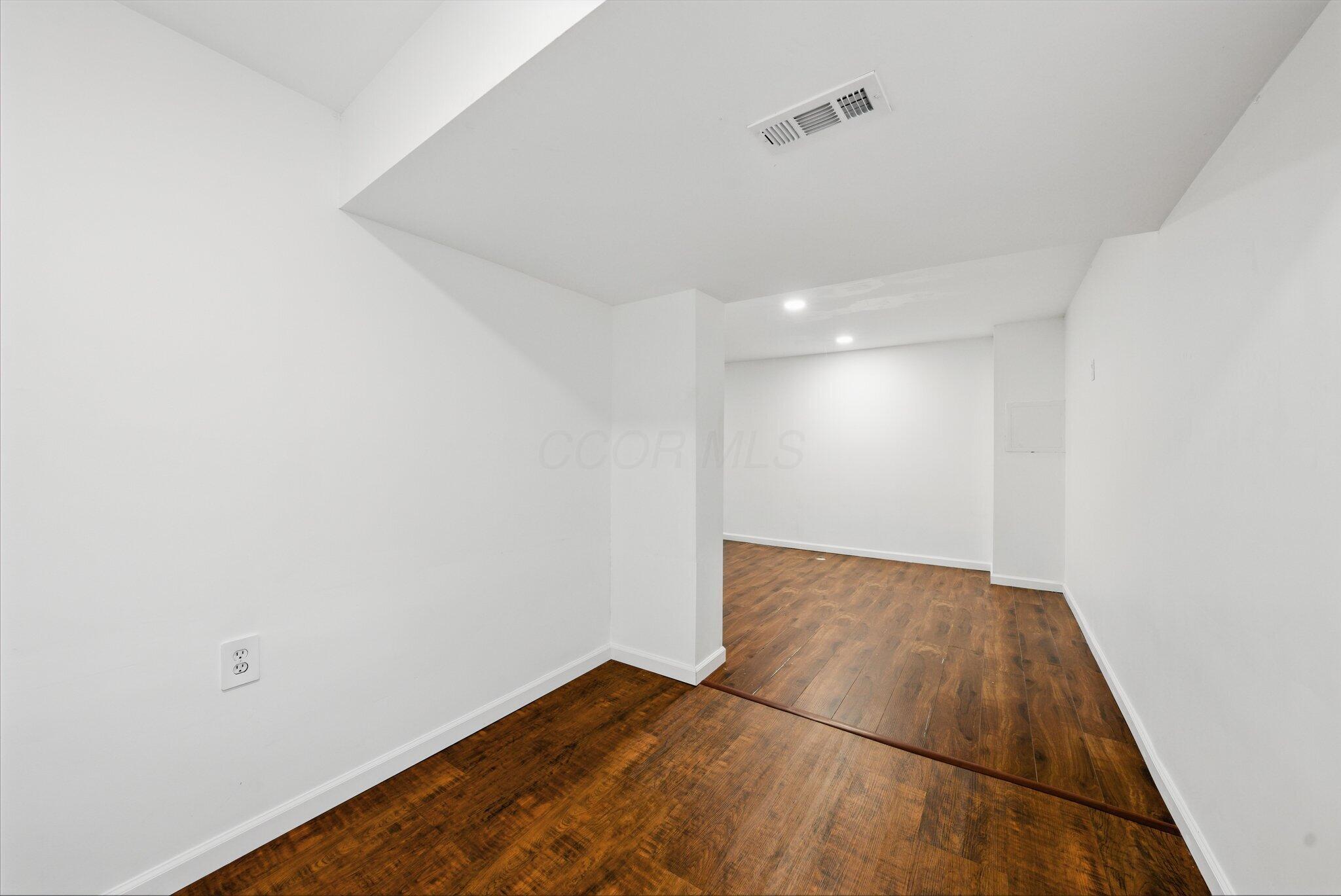 2632 Westrock Drive, Hilliard, Ohio image 30