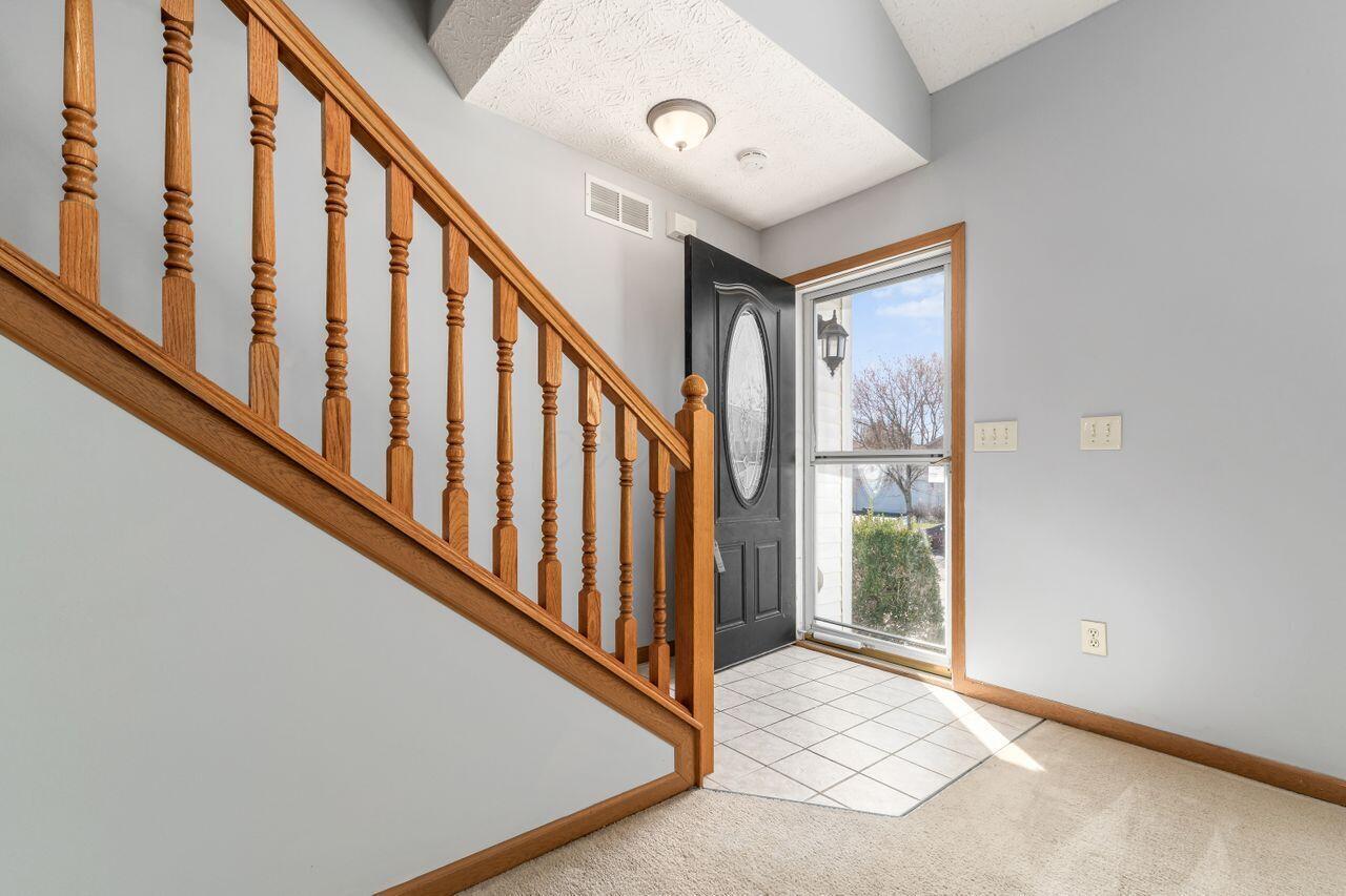 7918 Brianna Drive, Blacklick, Ohio image 9