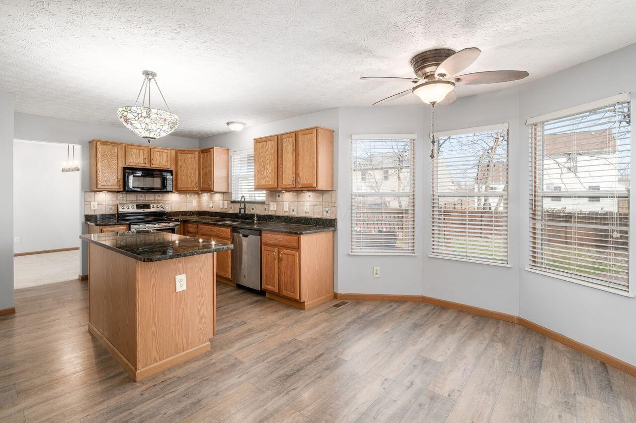 7918 Brianna Drive, Blacklick, Ohio image 16