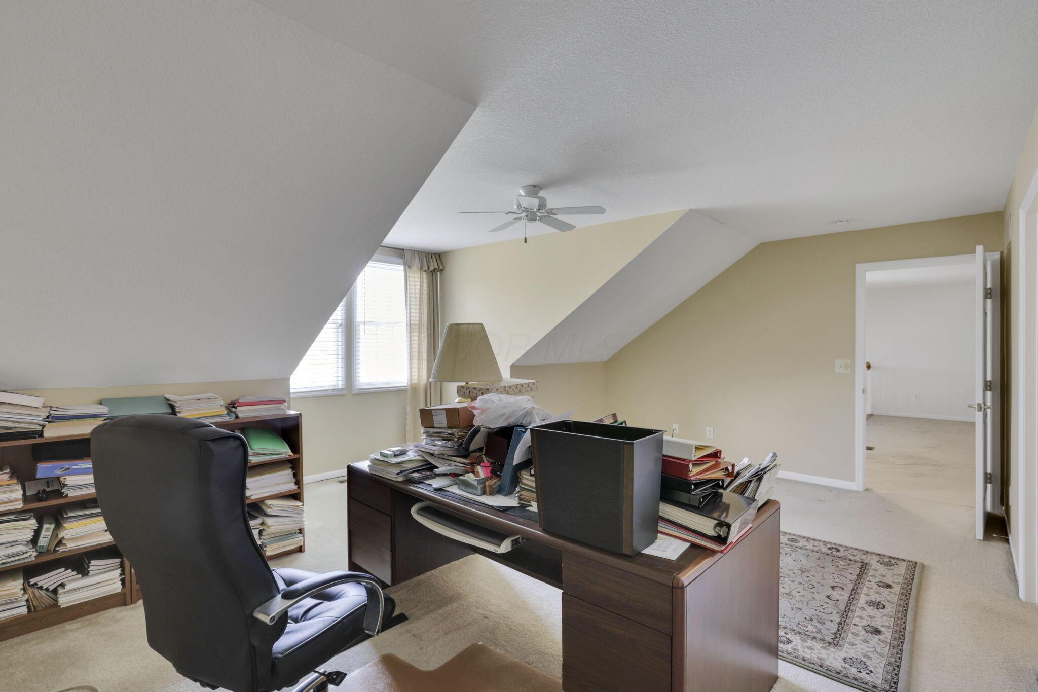 6623 Henschen Circle, Westerville, Ohio image 30