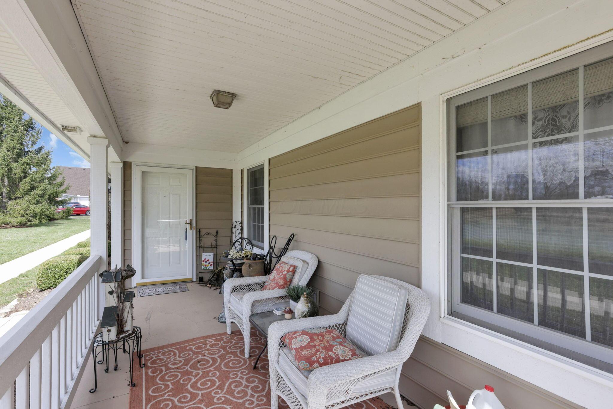 6623 Henschen Circle, Westerville, Ohio image 3
