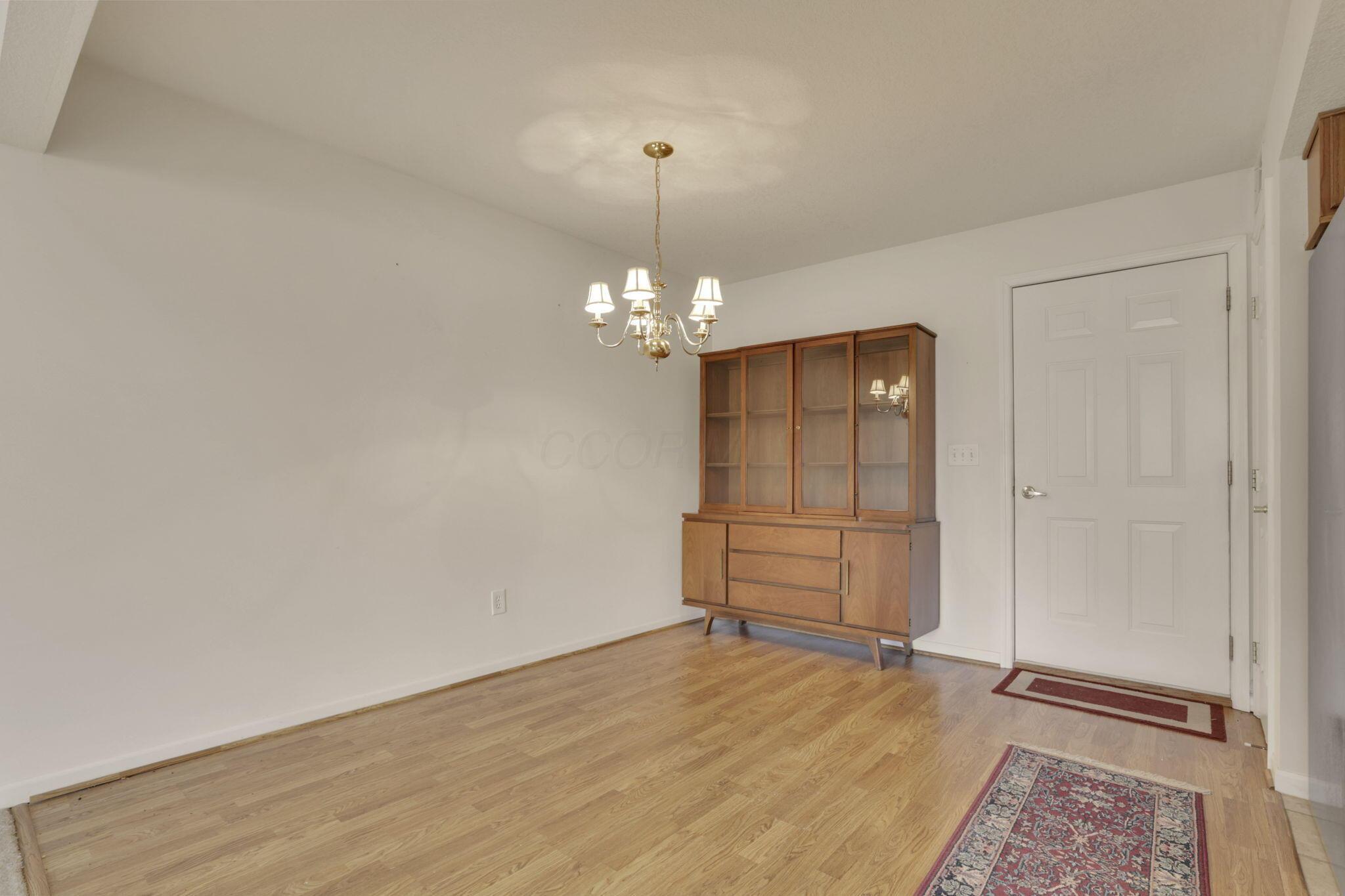 6623 Henschen Circle, Westerville, Ohio image 12