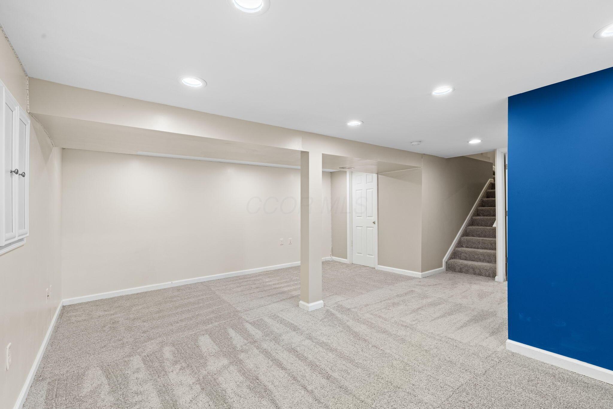 9222 Windy Creek Drive, Columbus, Ohio image 33