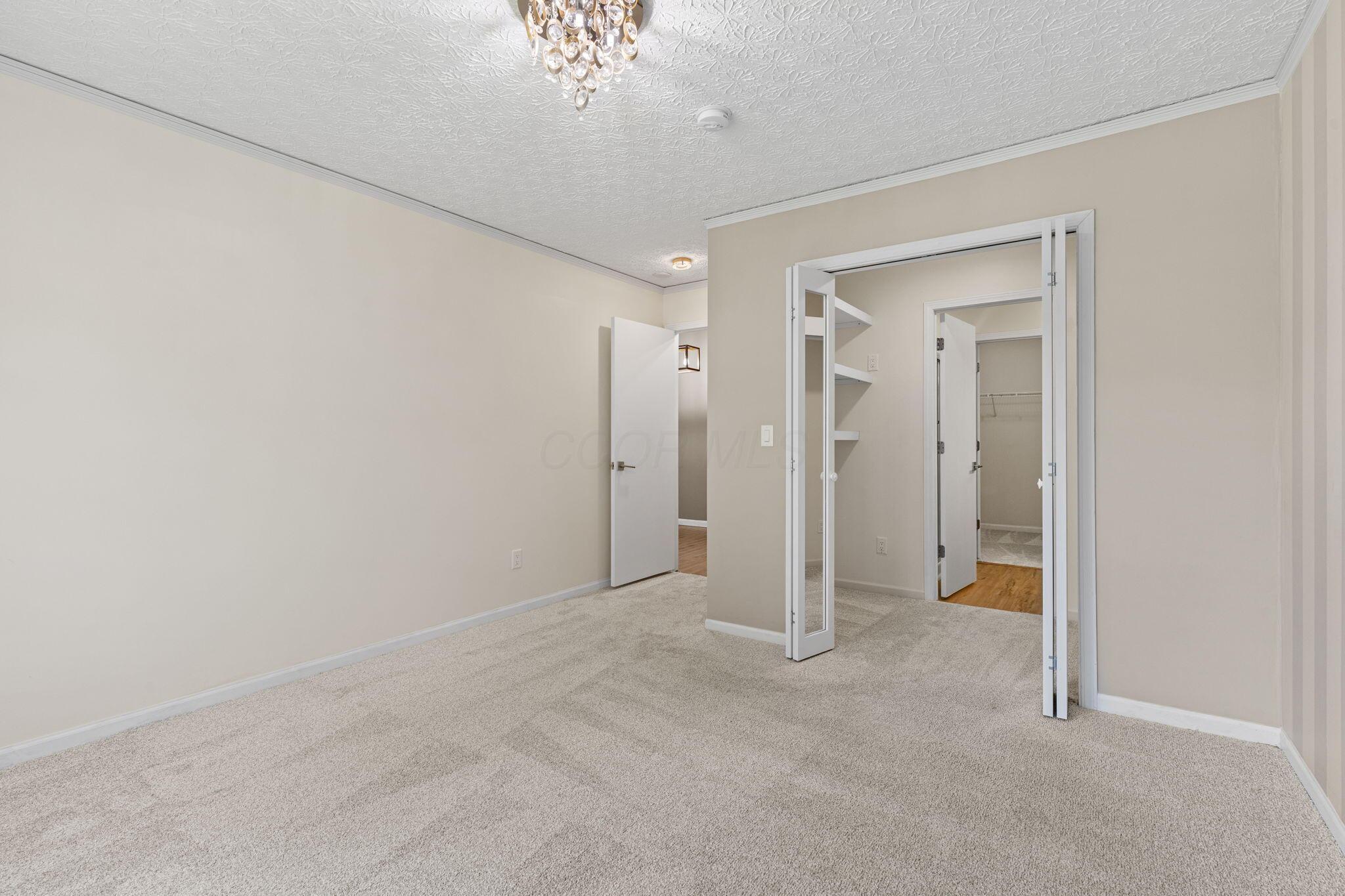 9222 Windy Creek Drive, Columbus, Ohio image 20