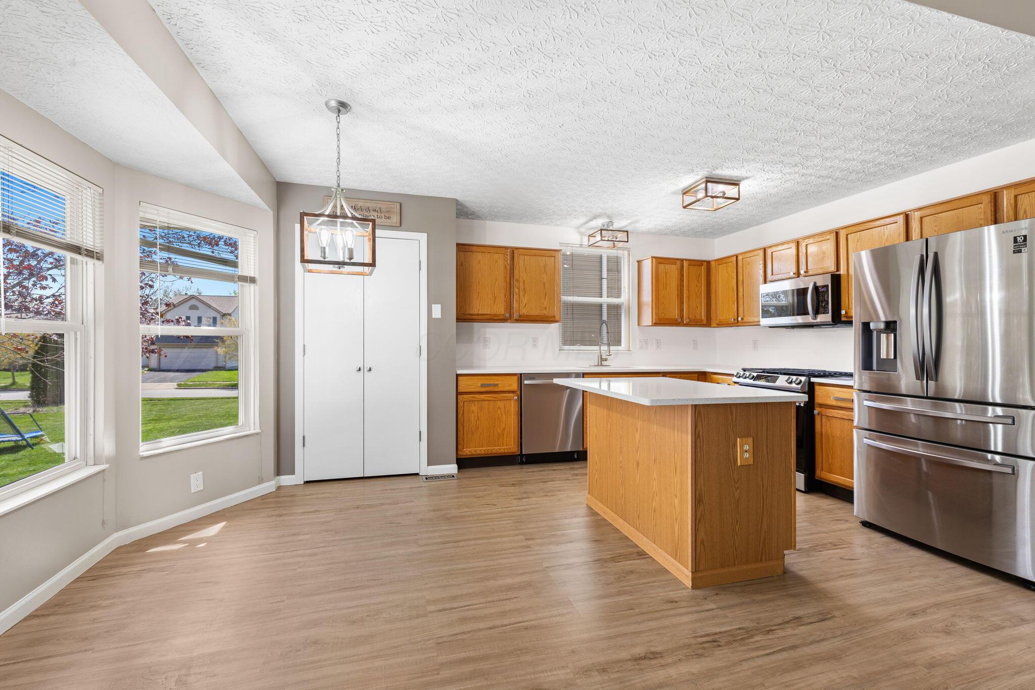 9222 Windy Creek Drive, Columbus, Ohio image 12