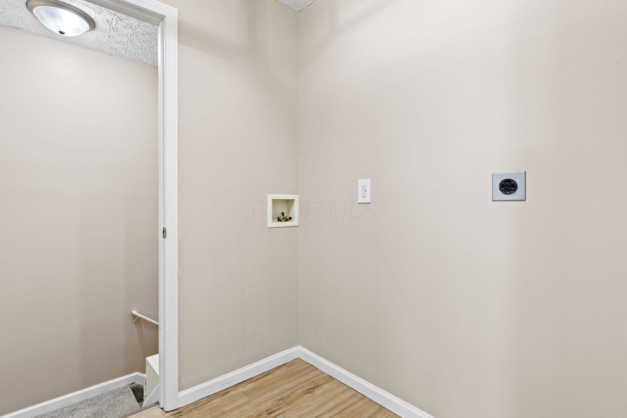 9222 Windy Creek Drive, Columbus, Ohio image 32
