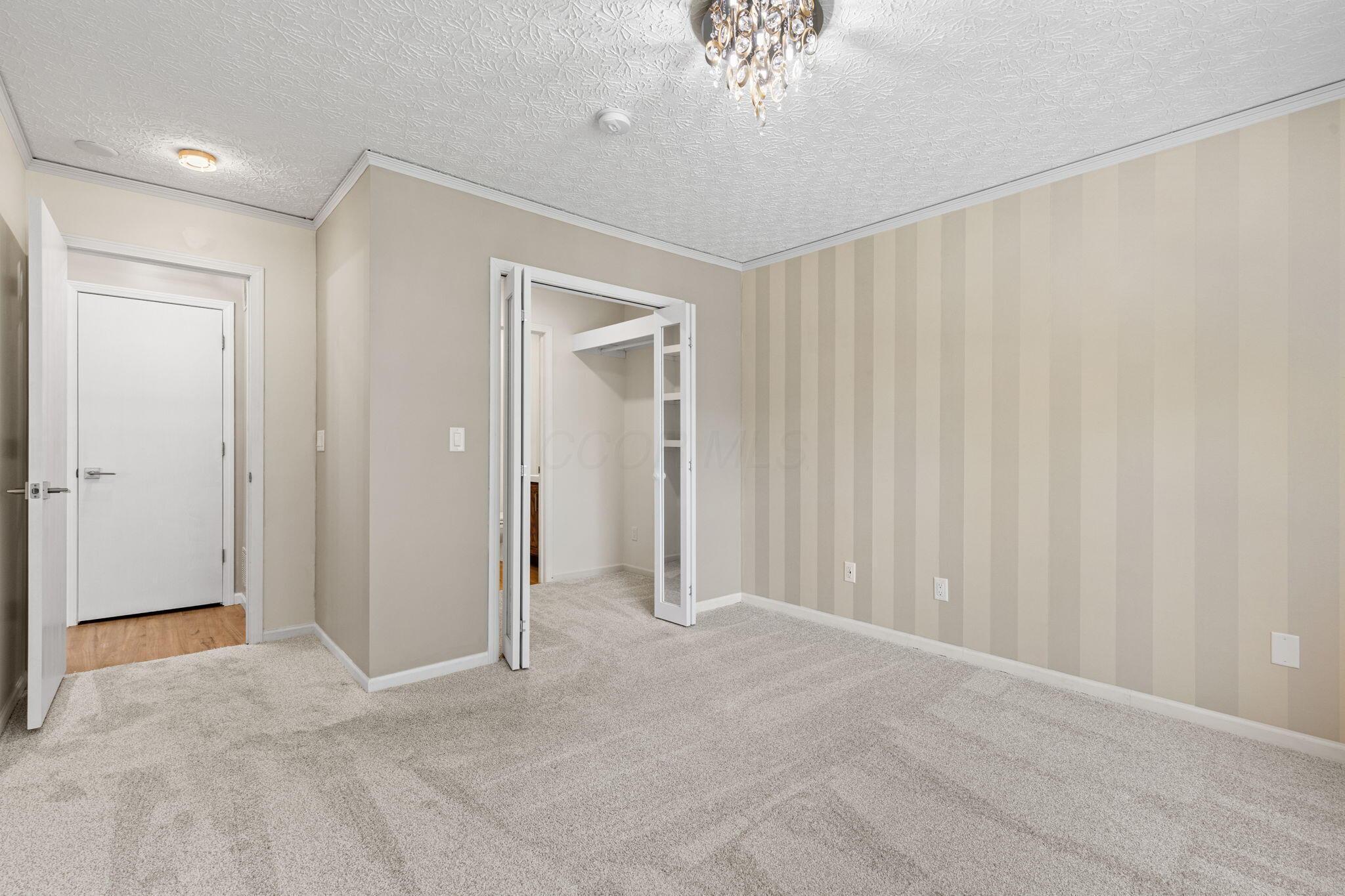 9222 Windy Creek Drive, Columbus, Ohio image 17