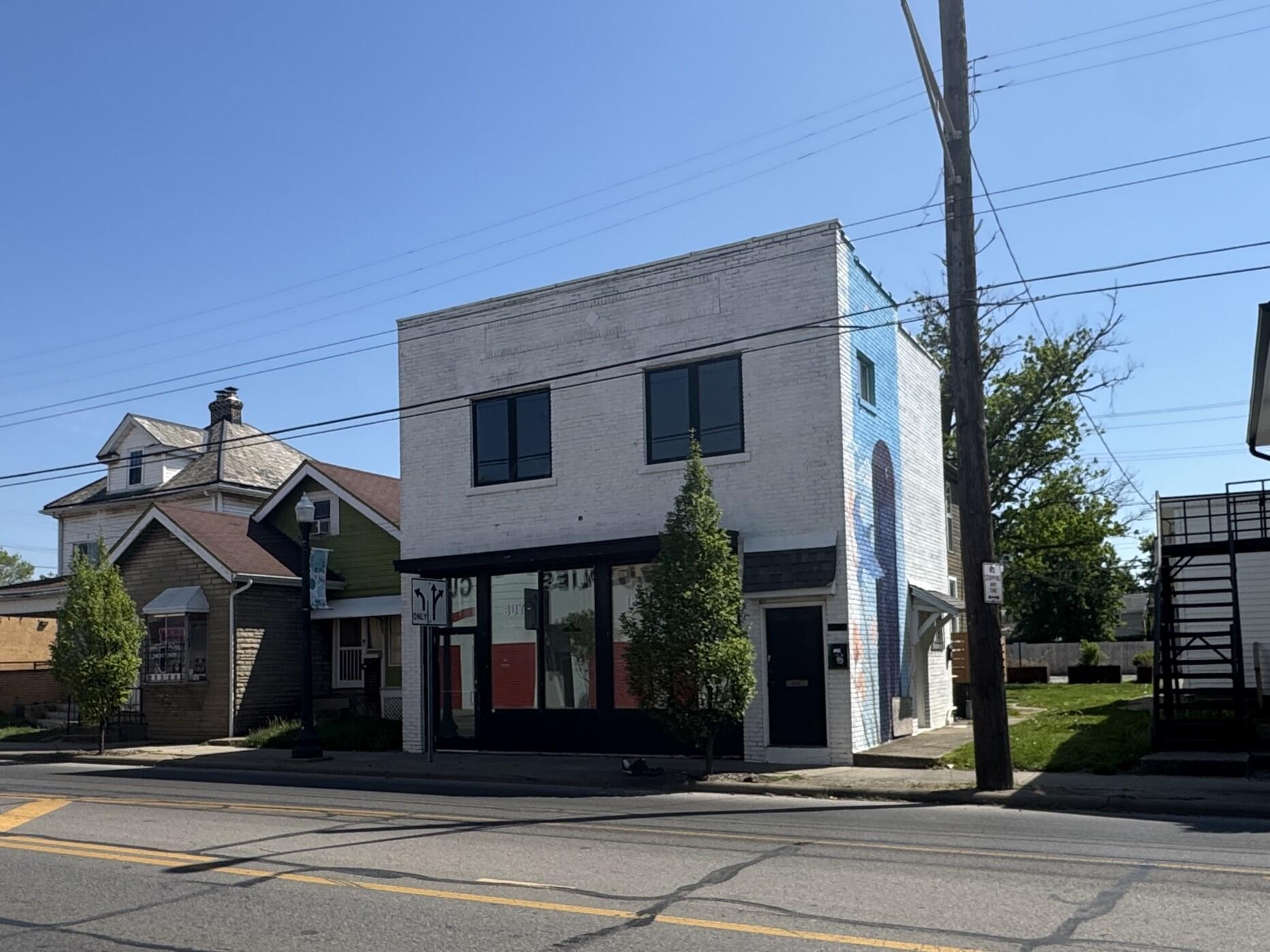 1220-1222 Parsons 1220