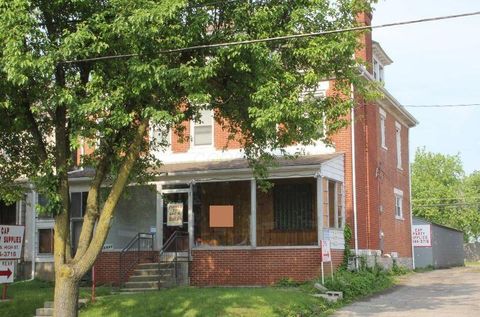 Photo of 1511 S High Street, Columbus, OH 43207 (MLS # 225045287)