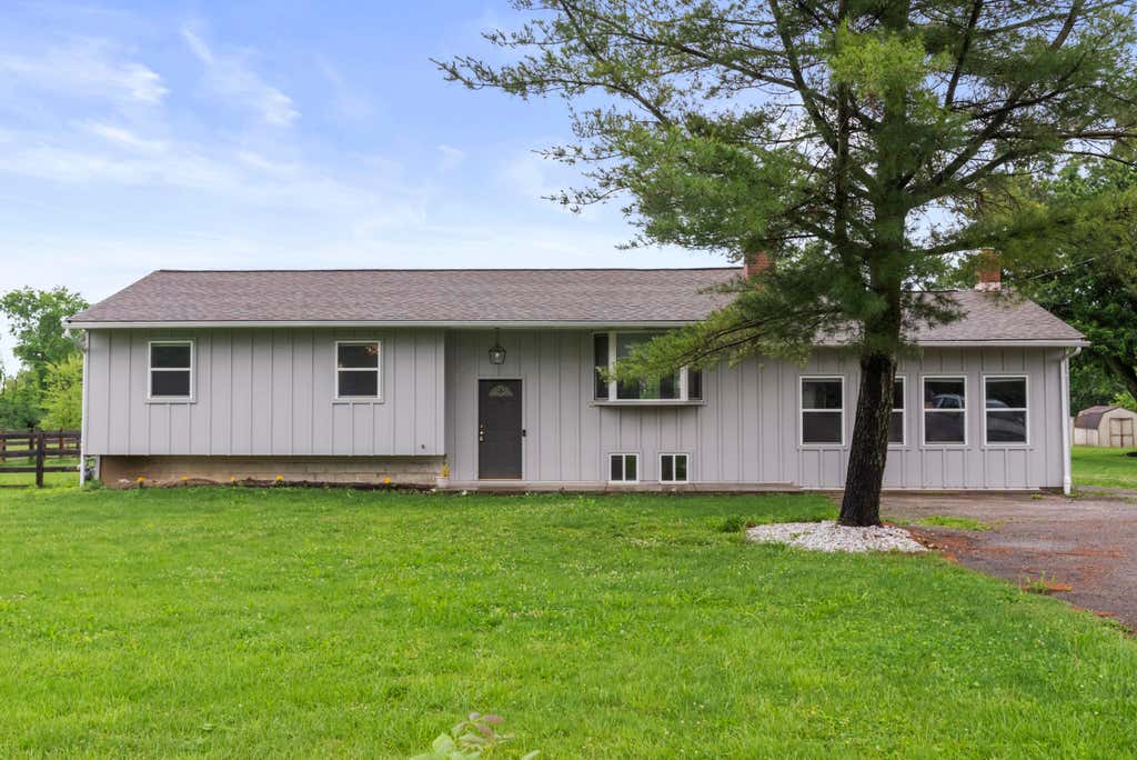 Photo of 6420 Liberty Road N, Powell, OH 43065 (MLS # 226019125)