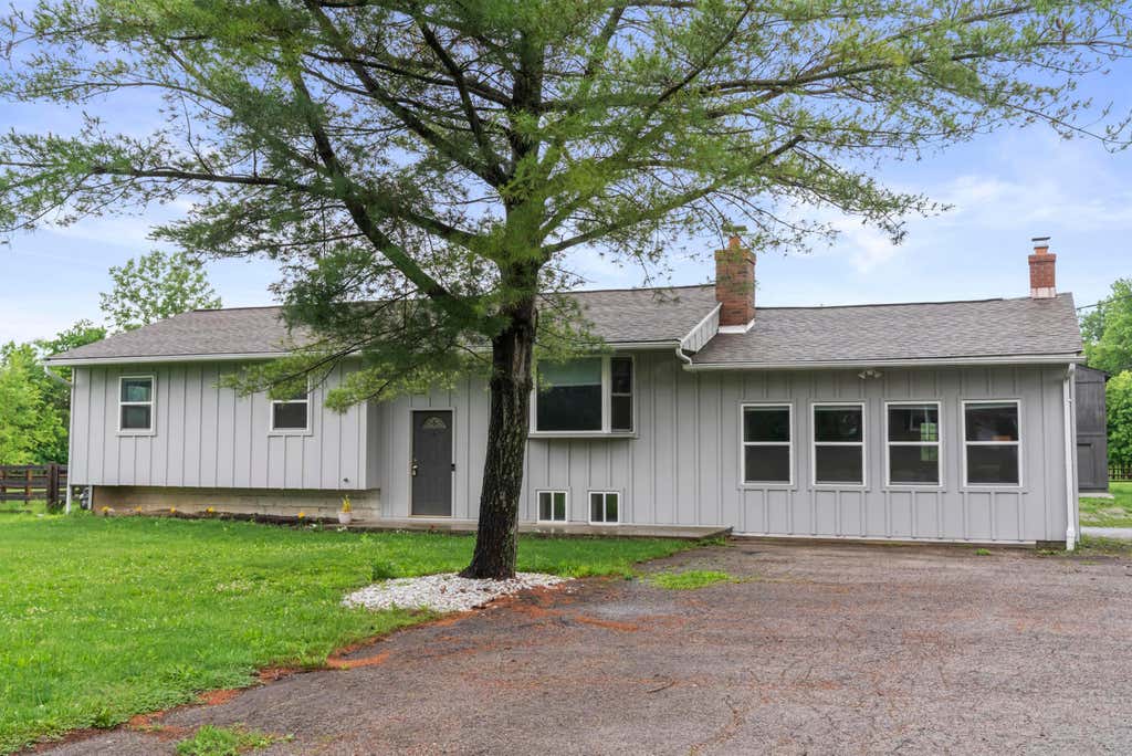 Photo of 6420 Liberty Road N, Powell, OH 43065 (MLS # 226019125)