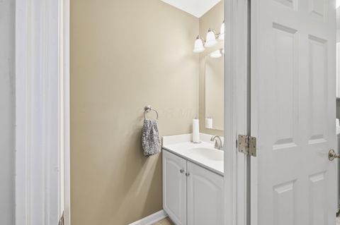 Tiny photo for 2614 Jefferson Estates Court, Blacklick, OH 43004 (MLS # 225044825)