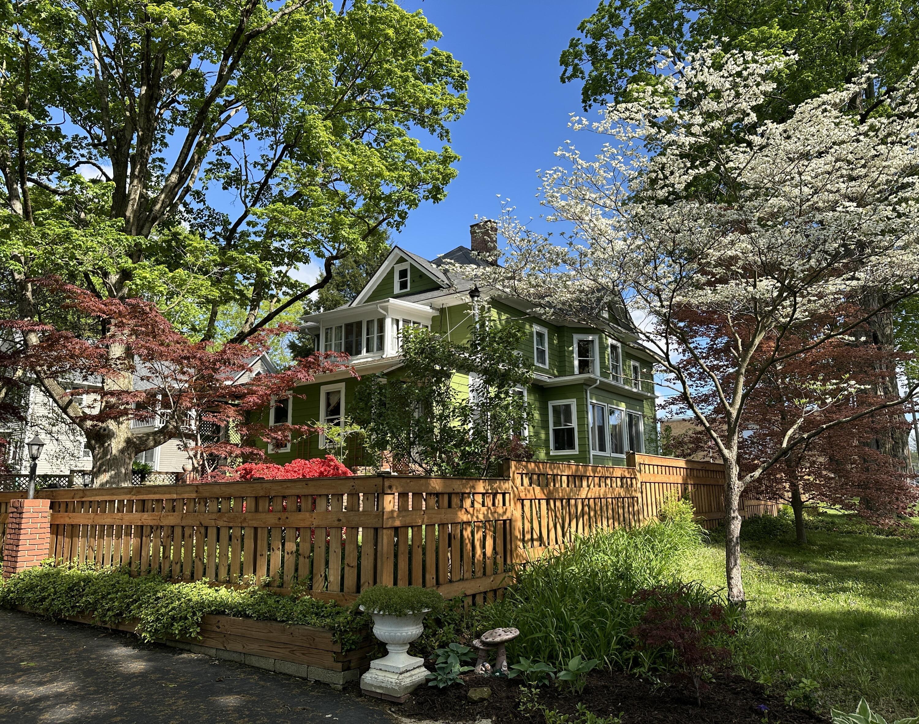 206 E High Street, Mount Vernon, Ohio image 6