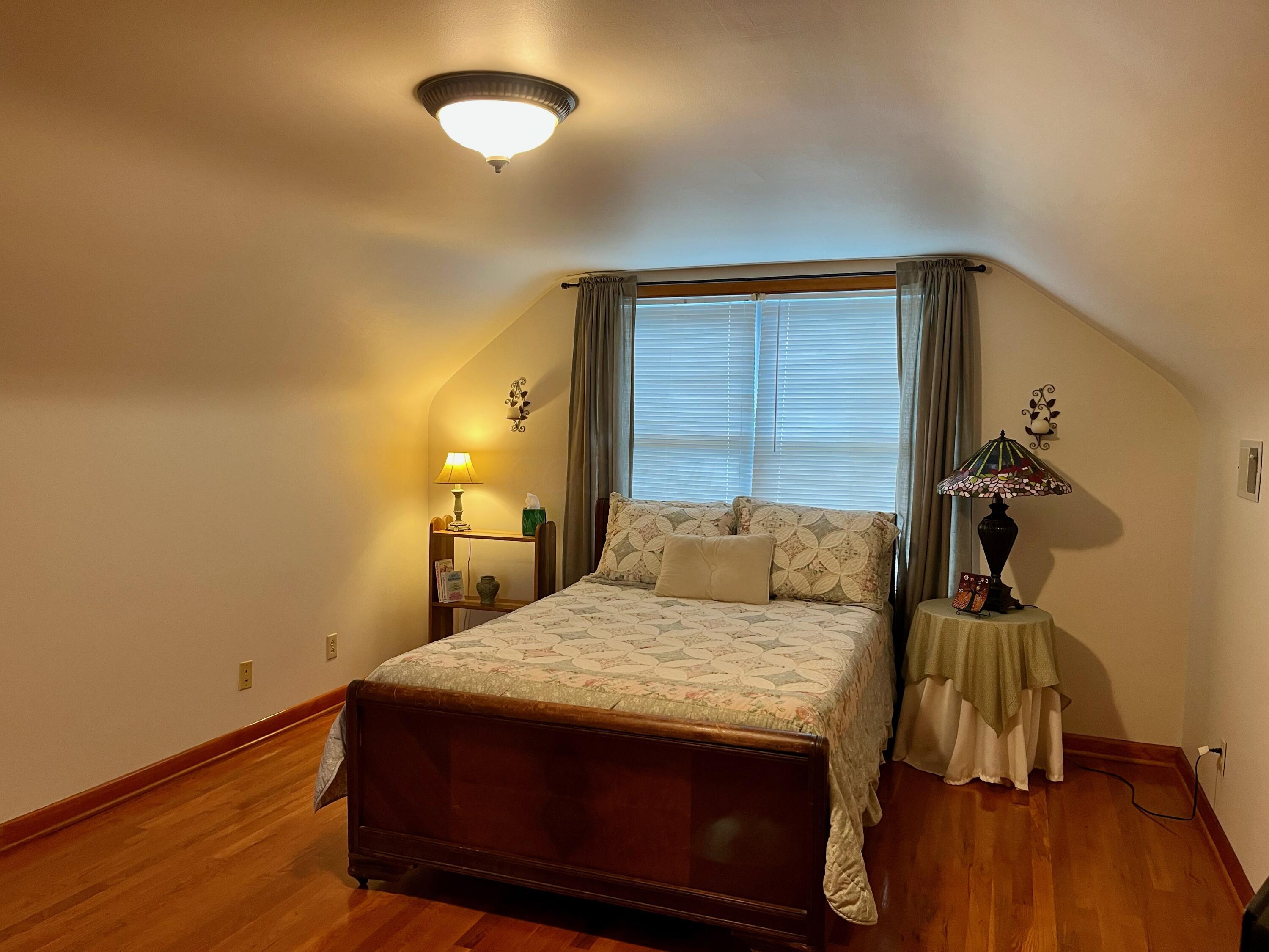 837 Walhonding Avenue, Logan, Ohio image 29