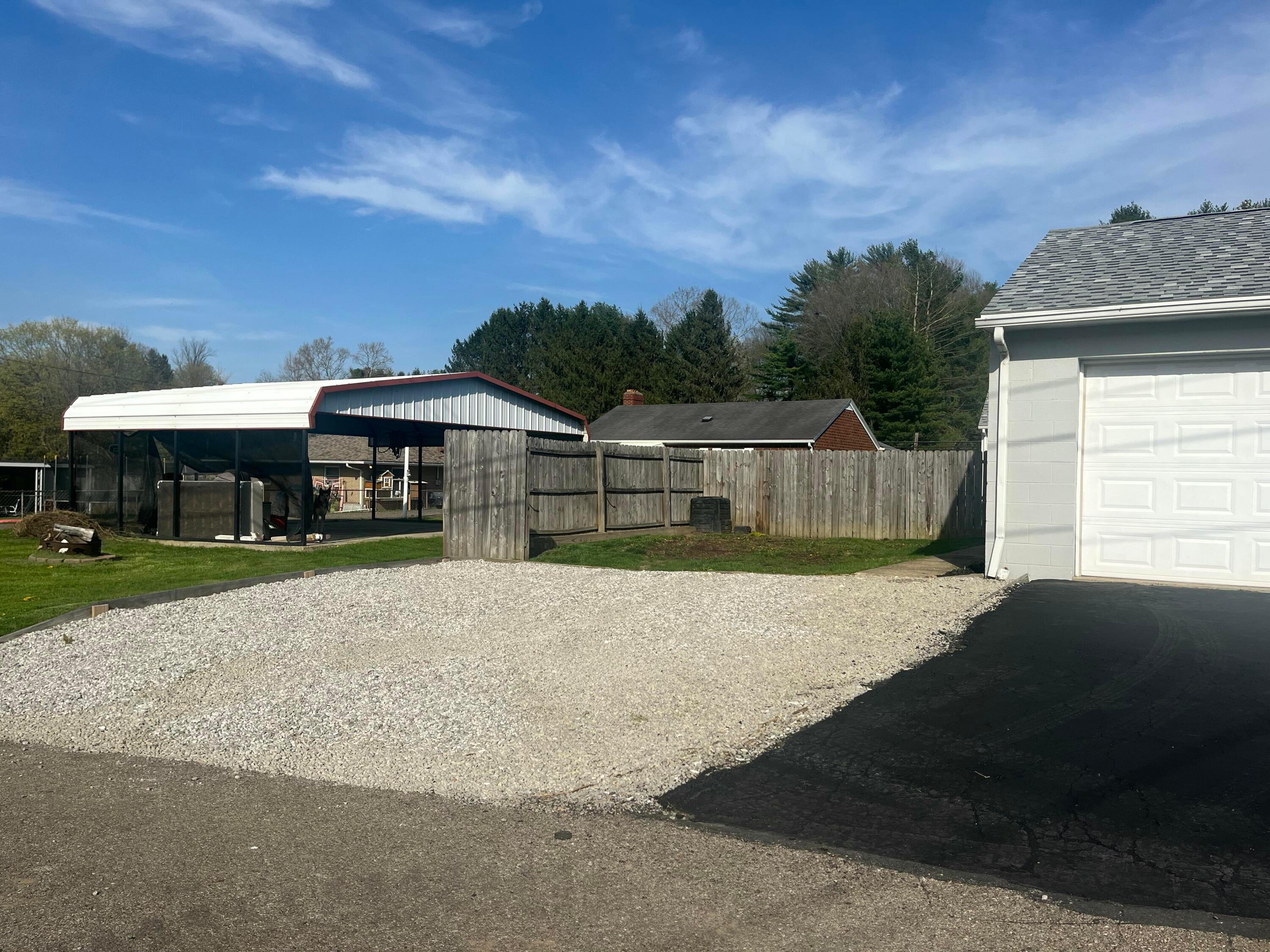 837 Walhonding Avenue, Logan, Ohio image 45