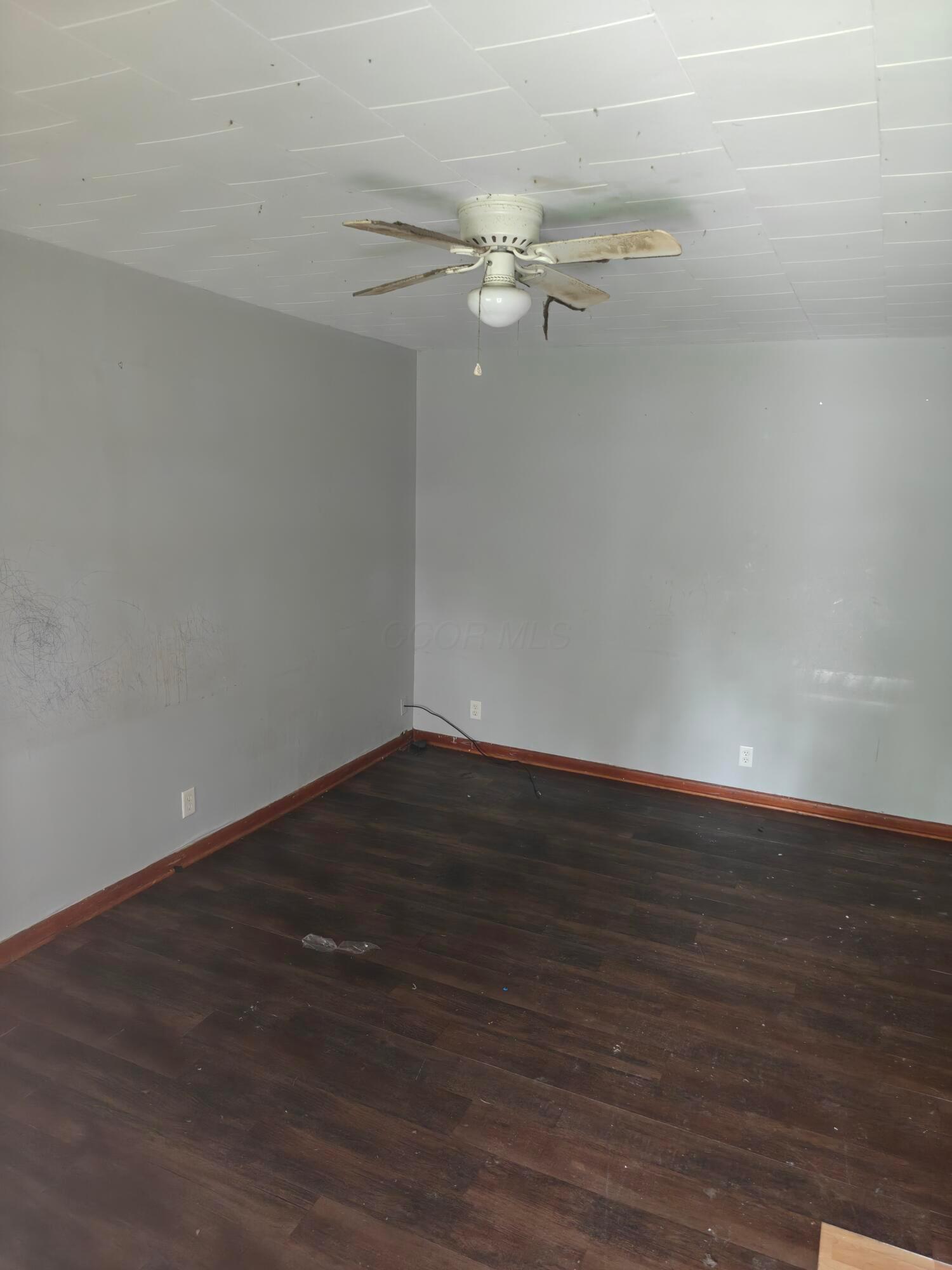 811 E Como Avenue