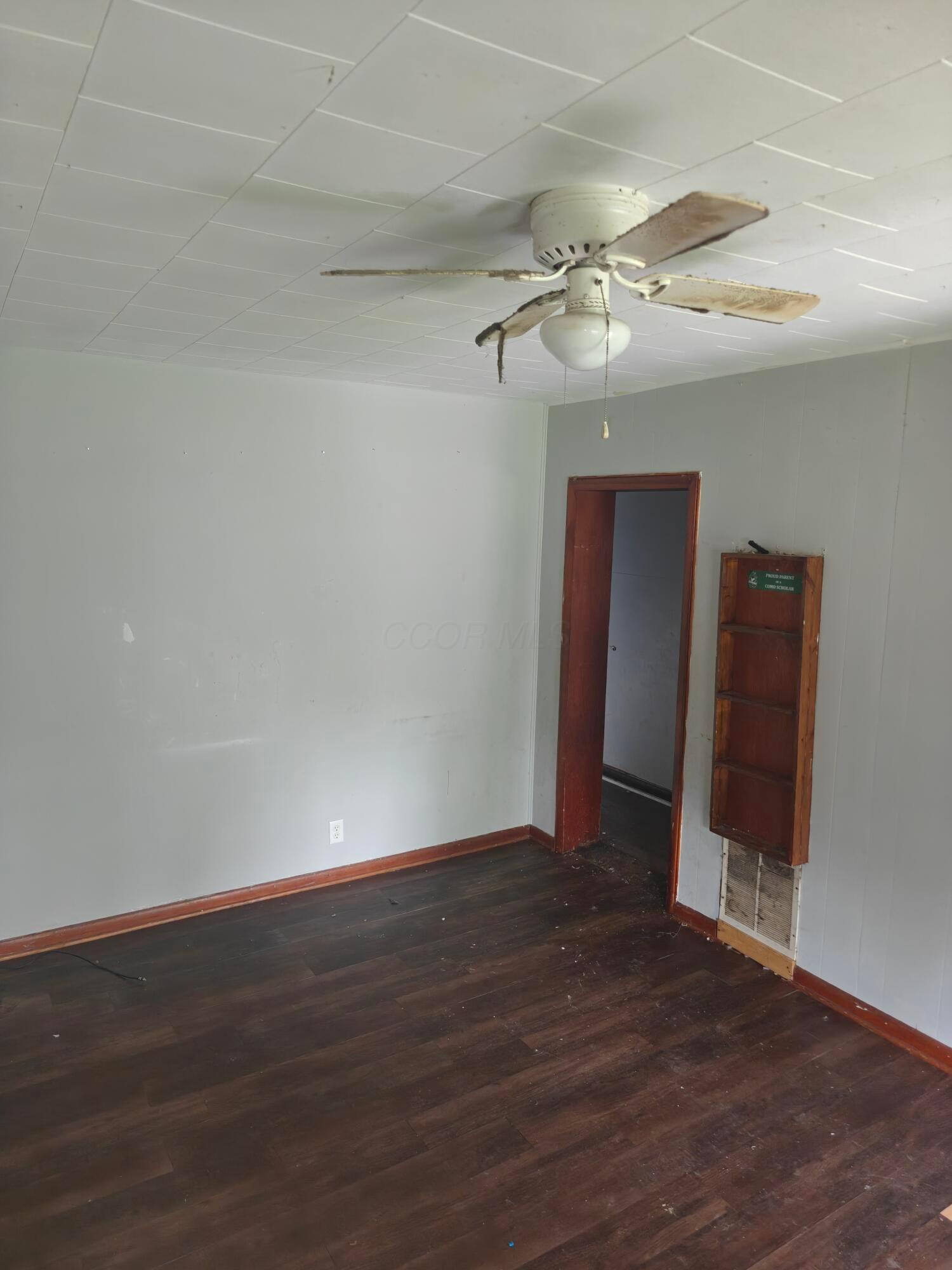 811 E Como Avenue