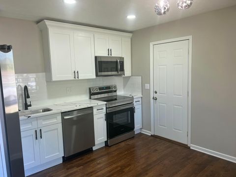 Tiny photo for 3900 Dresden Street, Columbus, OH 43224 (MLS # 225039561)