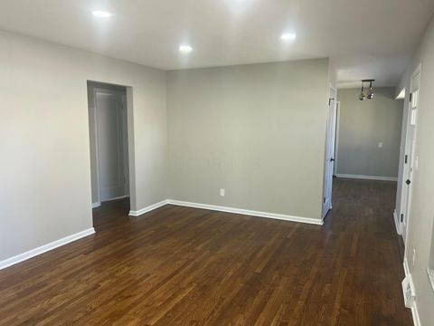 Tiny photo for 3900 Dresden Street, Columbus, OH 43224 (MLS # 225039561)