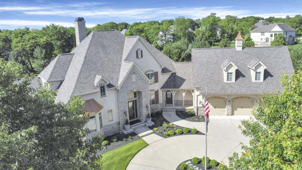 Photo of 1839 Woodland Hall Drive, Delaware, OH 43015 (MLS # 226019566)