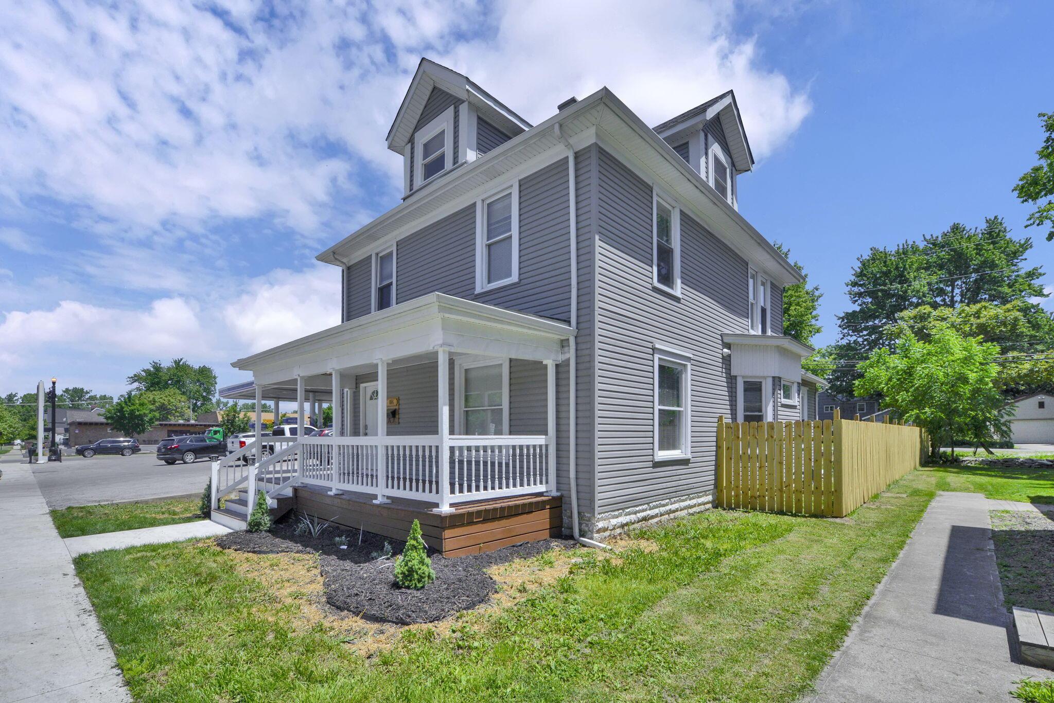 114 S Walnut Street