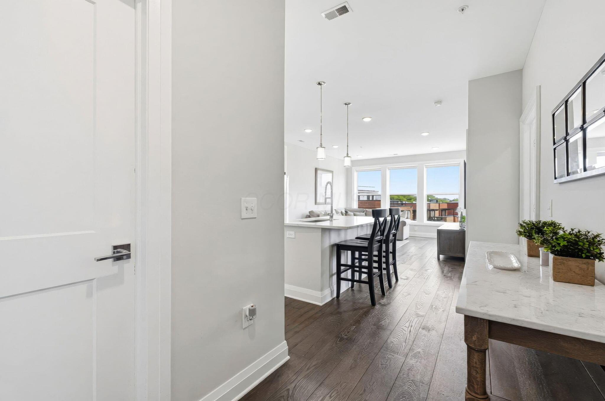 751 N 6th Street 403