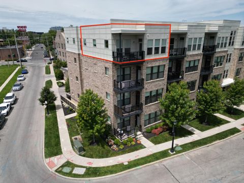 Photo of 751 N 6th Street 403 #403, Columbus, OH 43215 (MLS # 226017653)