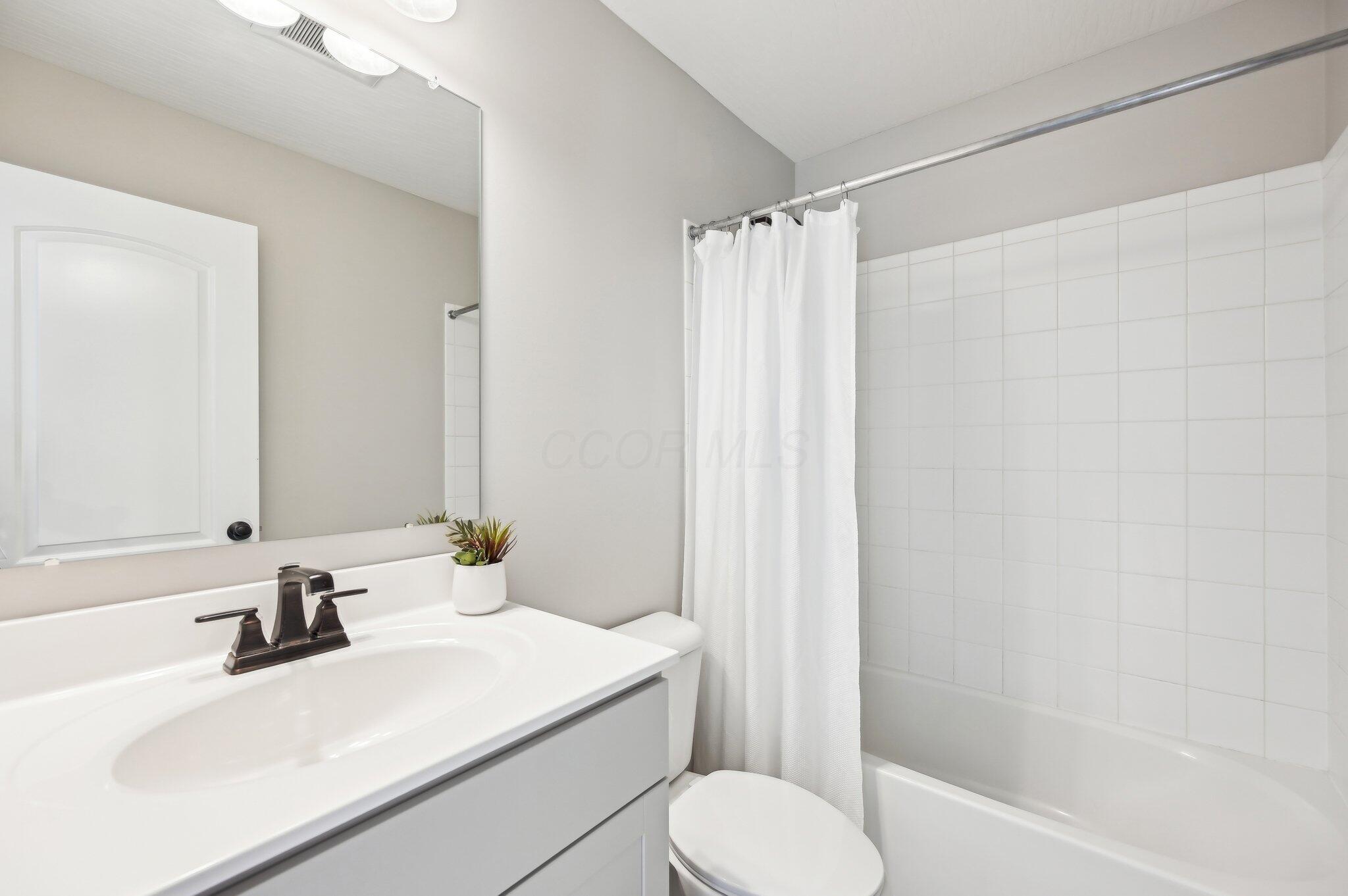 1245 Lenox Court, Lewis Center, Ohio image 31
