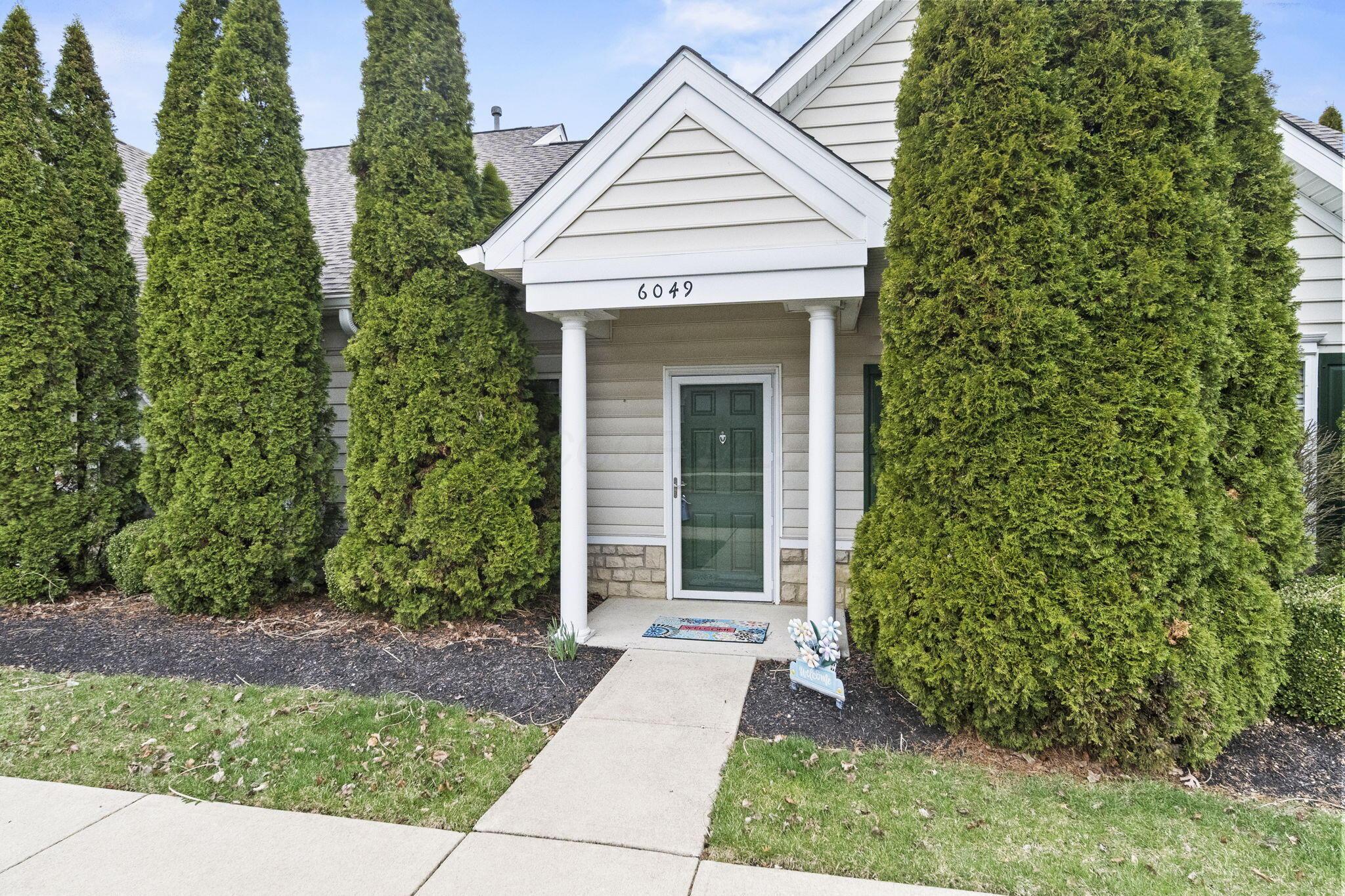 6049 Seabiscuit Drive, New Albany, Ohio image 3